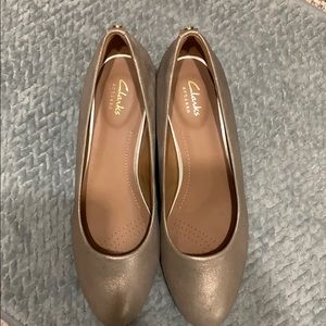 Like new Clark’s dress shoes